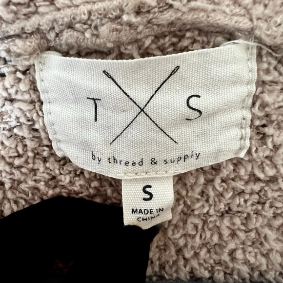 T&S Thread & Supply Ladies Cozy Plush Softest Cardigan with 2 Front Pockets Sz S - Picture 5 of 9